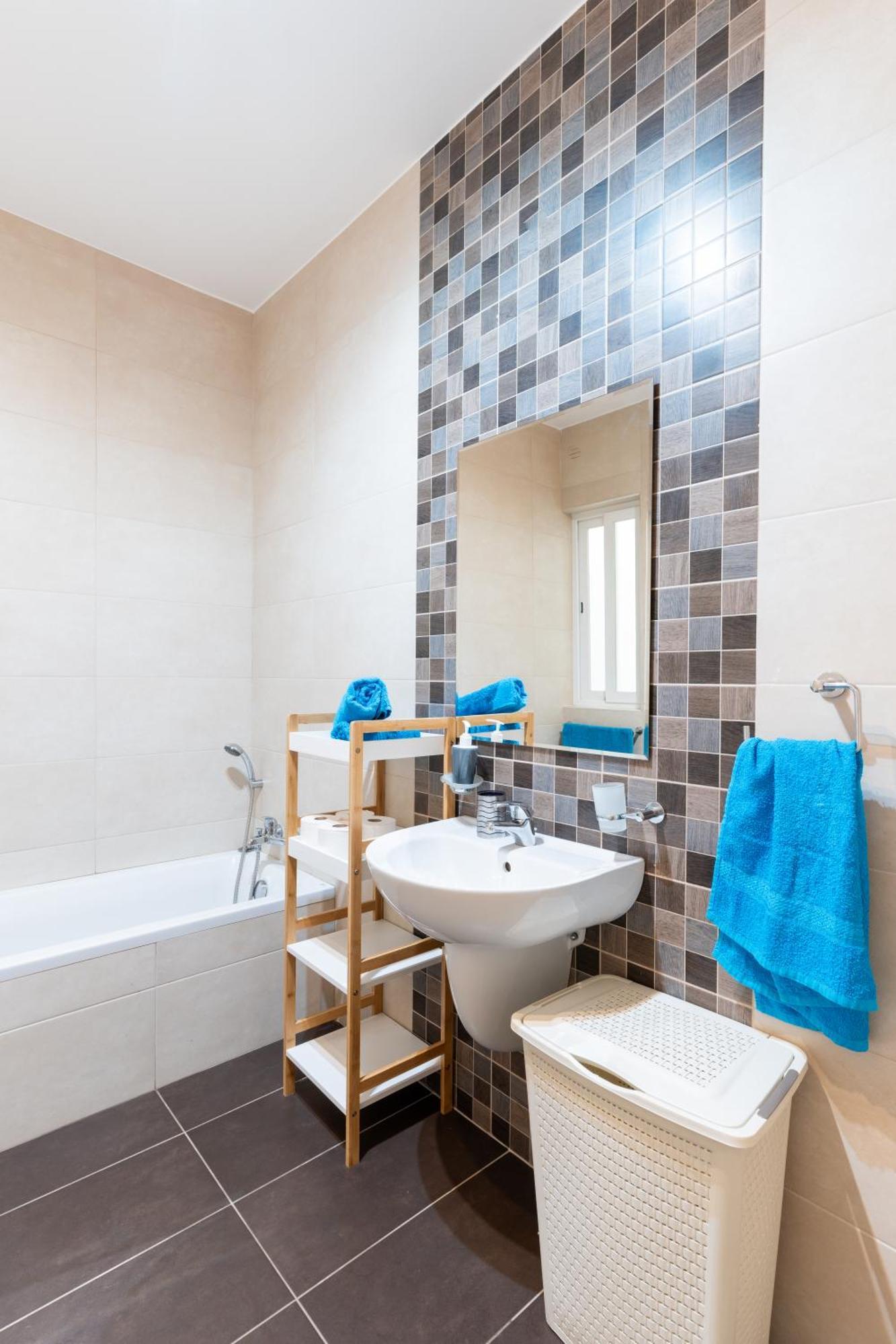 2 Bedroom In Central St Julians Prime Location In Paceville Apt 3 By Vaganza Saint Julian's Dış mekan fotoğraf