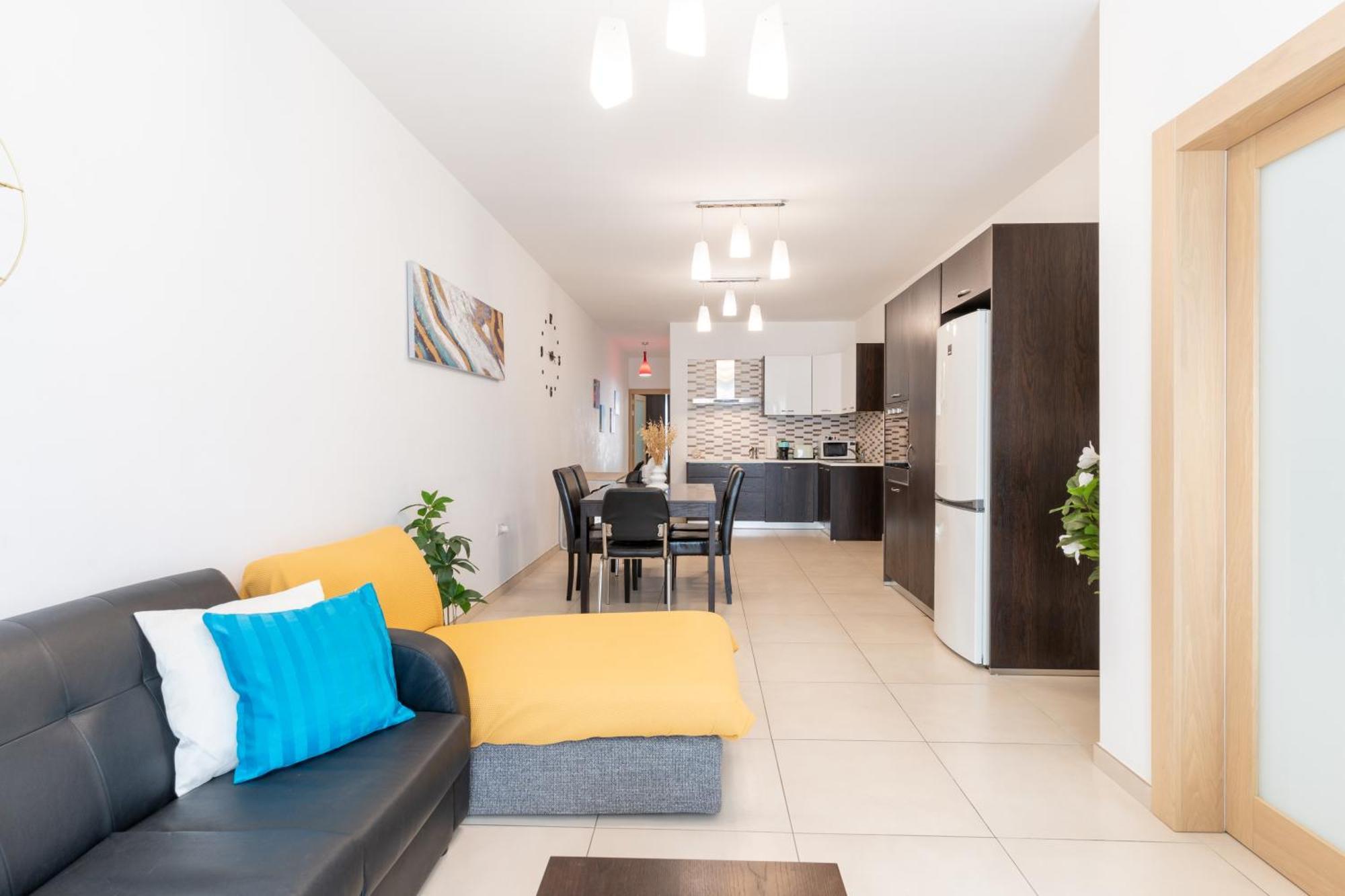 2 Bedroom In Central St Julians Prime Location In Paceville Apt 3 By Vaganza Saint Julian's Dış mekan fotoğraf