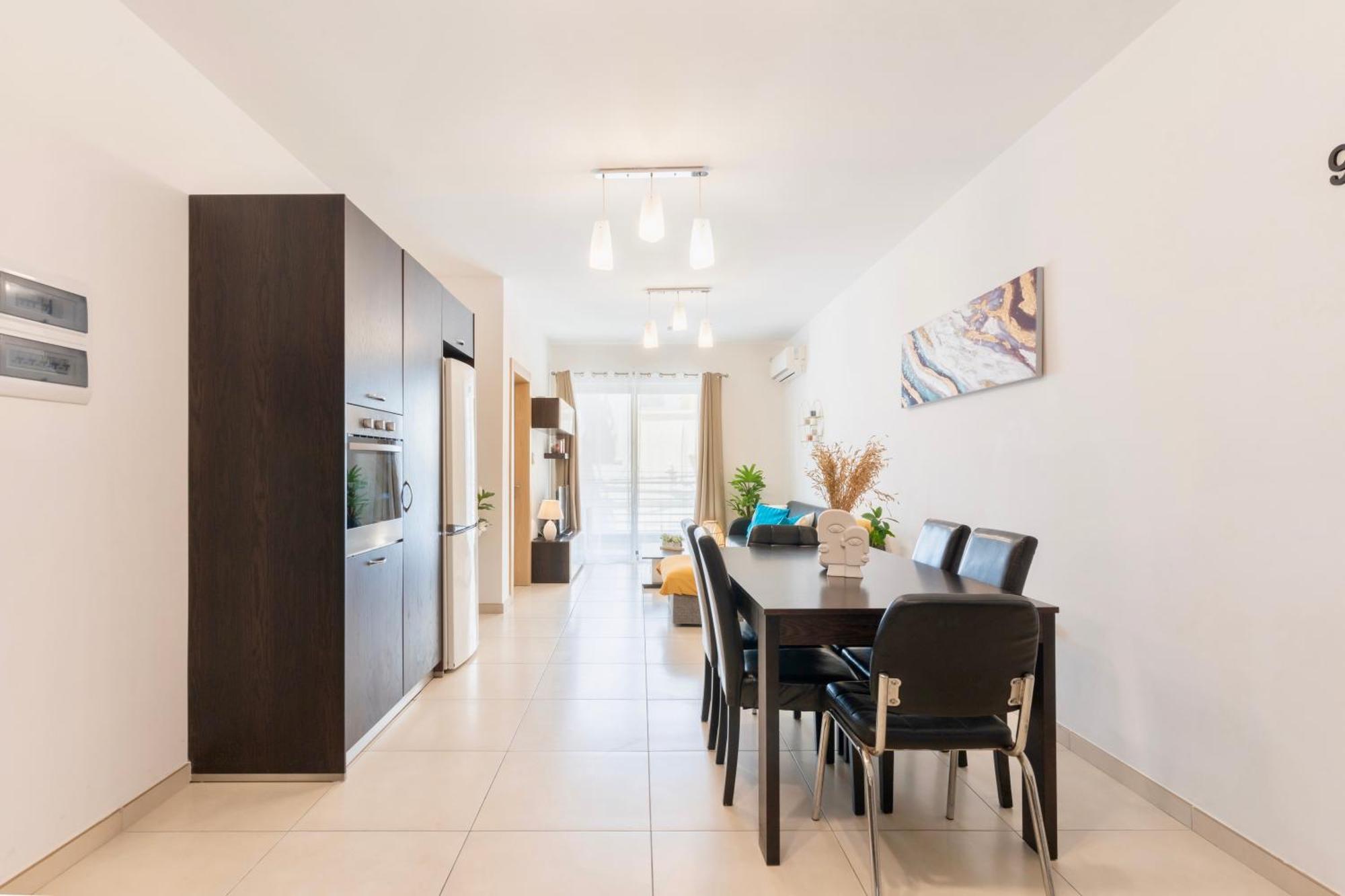 2 Bedroom In Central St Julians Prime Location In Paceville Apt 3 By Vaganza Saint Julian's Dış mekan fotoğraf