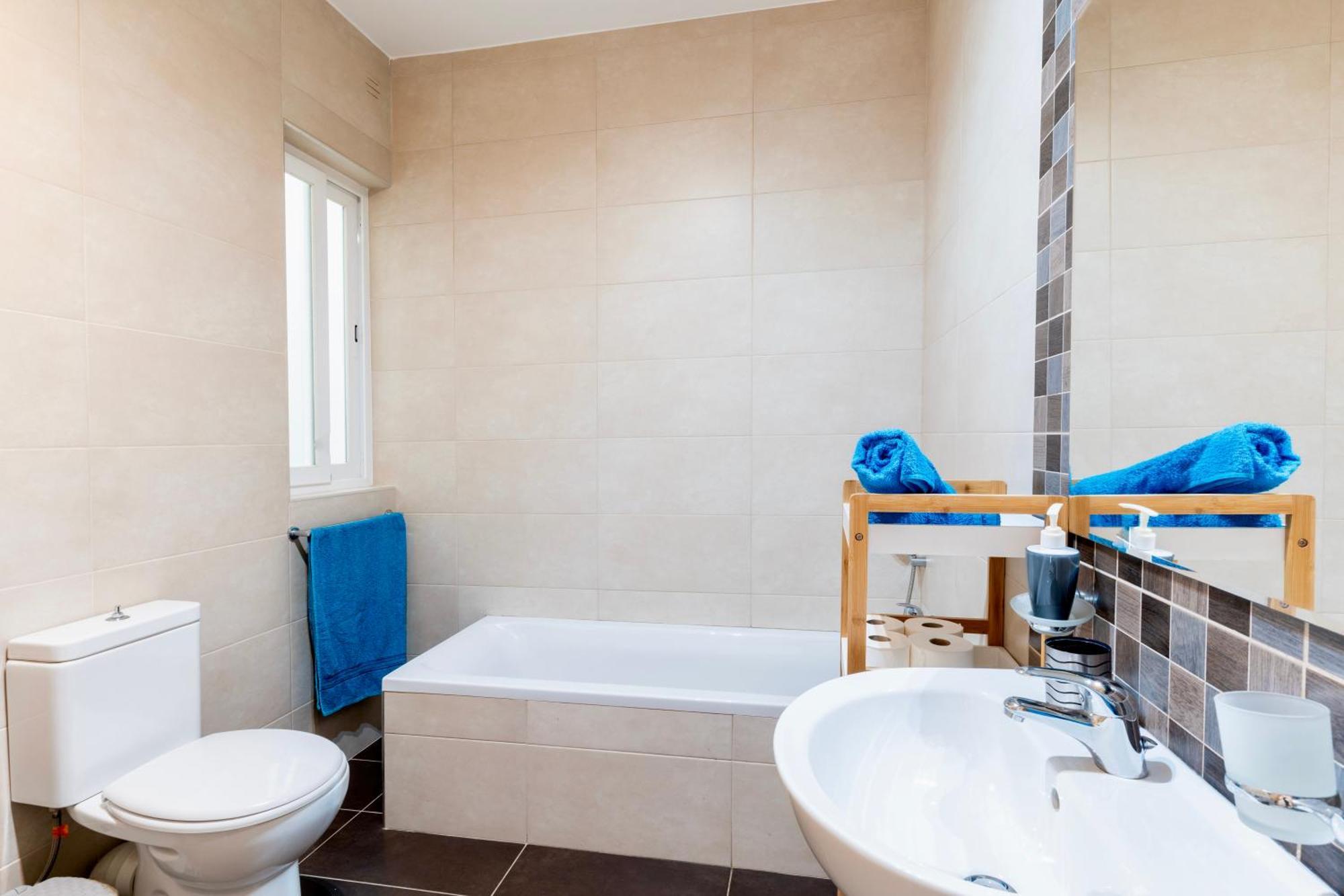 2 Bedroom In Central St Julians Prime Location In Paceville Apt 3 By Vaganza Saint Julian's Dış mekan fotoğraf